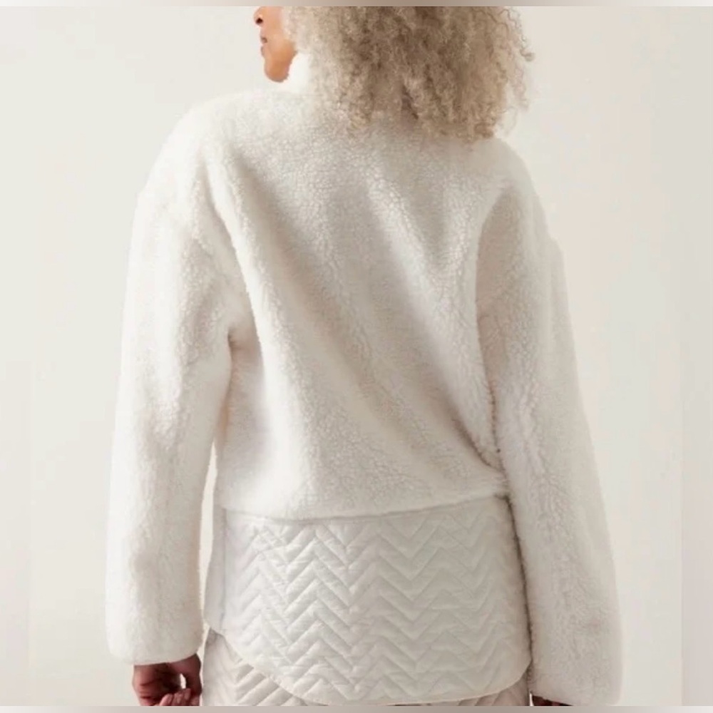 Athleta Cozy Snap Sherpa Sweatshirt Magnolia White Size Large - Picture 2 of 10